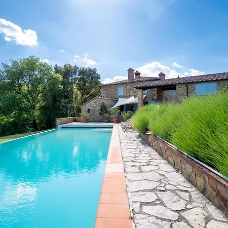 Private Tuscan With Infinity Pool & Views Vila